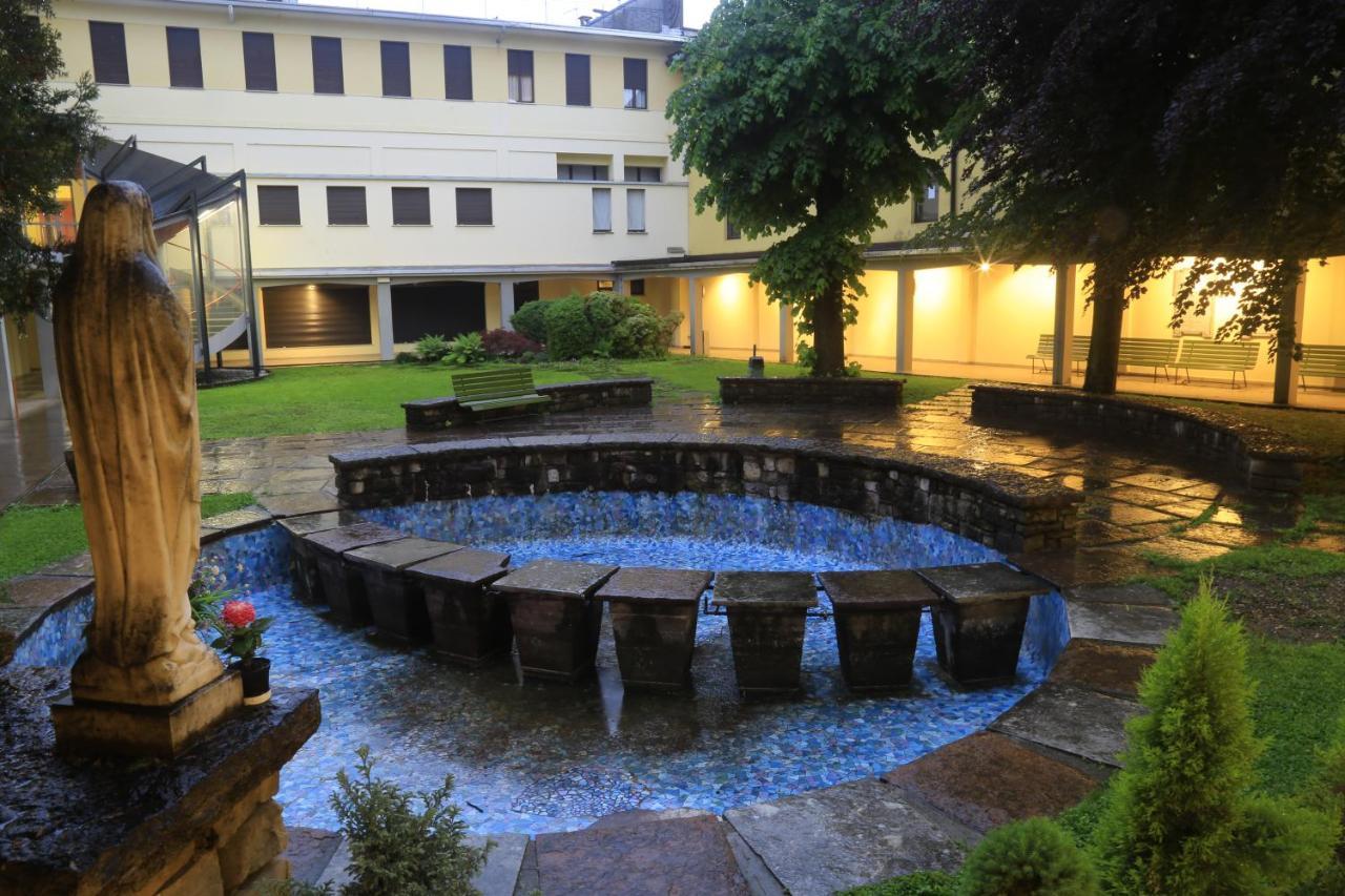Hotel Casa Per Ferie Al Centro Belluno Exterior foto